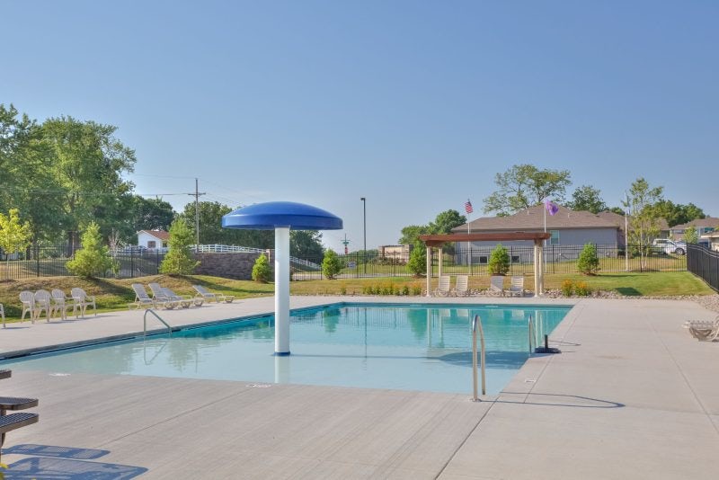 Chapel-Ridge-Pool-web-800x534